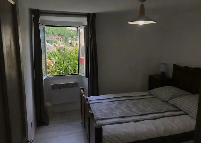Maison Entiere Equipe 4 Possibilite De 10 Couchage Centre Corse Holiday home