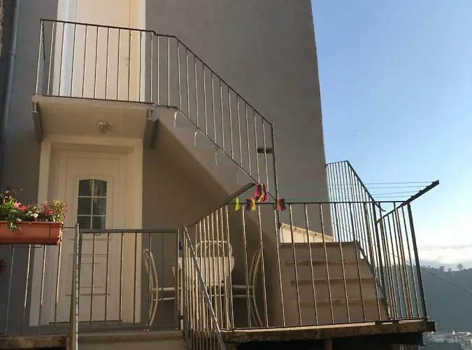 Maison Entière équipé 4 Possibilité De 10 Couchage Centre Corse * Venaco (Corsica)